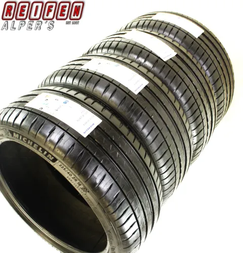 Background image for 4X  225/40 R18 92Y MICHELIN PILOT SPORT 4 SOMMERREIFEN TOP