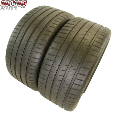 Background image for 2X 285/35 R21 108Y XL MICHELIN PILOT SPORT 4 S SOMMERREIFEN 2024