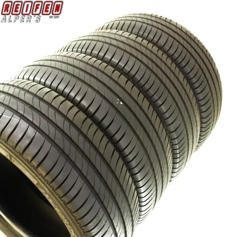 Background image for 4X 235/60 R17C  117/115R MICHELIN AGILIS+  SOMMERREIFEN TOP