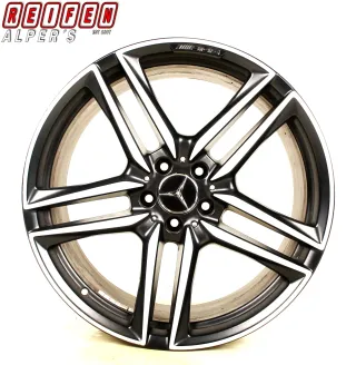 1x Mercedes E Klasse E63 W213 S213 ALUFELGE A2134012800 vorderachse - Bild 1