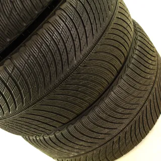 BMW M5 F90 M8 F91 F92 7857075-7857076 M705 19 Zoll Winterräder + RDKS  Schwarz//Matt 6mm Original - Bild 2