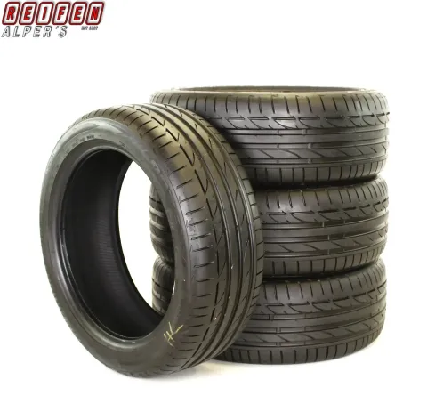 Background image for 4x 245/45 R19 102Y XL  BRIDGESTONE POTENZA S001 SOMMERREIFEN wie.NEU