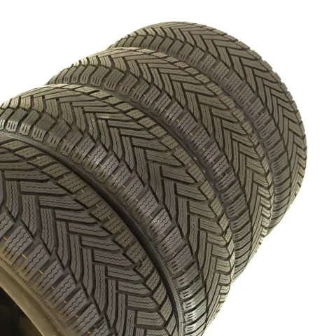 Background image for 4X  205/60 R16 96H M&S MICHELIN ALPIN 6 WINTERREIFEN