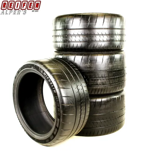Background image for 285 35 ZR19 103Y // 335 30 ZR20 108Y XL Michelin PilotSport Cup2 R Mo1 SOMMERREIFEN