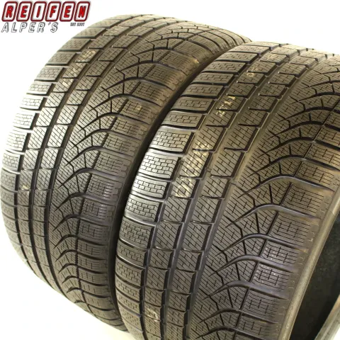 Background image for 2x Winterreifen NEU 295/30 R21 102W MO1 A PIRELLI PZ-WIN (MO1 A) aus2022