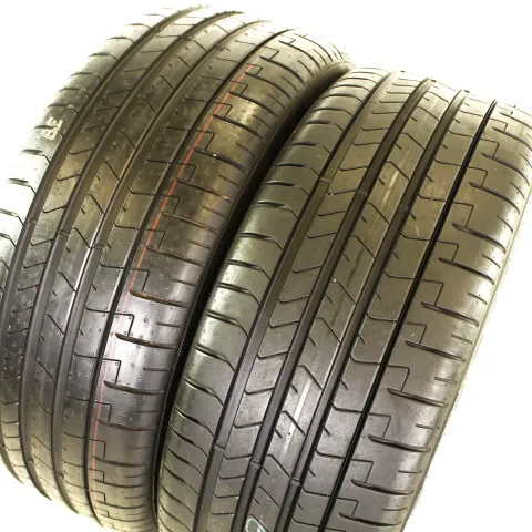Background image for 2x  245/40 R20 99Y* MO PIRELLI PZERO PZ4 S.C. XL SOMMERREIFEN aus2023