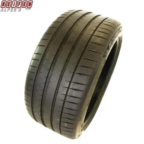 Background image for 1X  325/35 R22 114Y XL MO1 MICHELIN PILOT SPORT 4 S SOMMERREIFEN