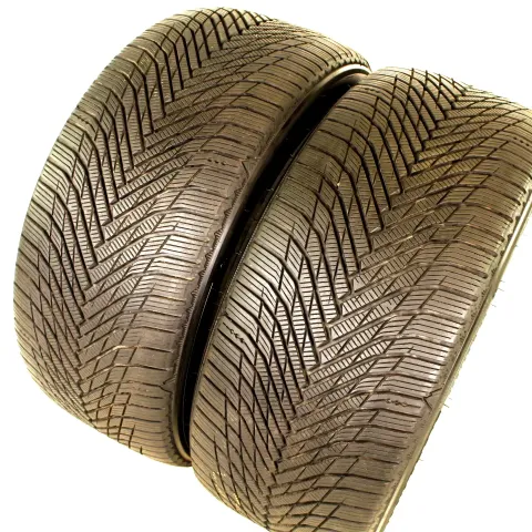 Background image for 2X 265/40 R20 104V XL MICHELIN PILOT ALPIN 5 WINTERREIFEN wie NEU silent