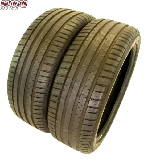 Background image for 2X  235/45 R21 101Y MICHELIN PilotSport 4 SUV Acoustic Sommerreifen